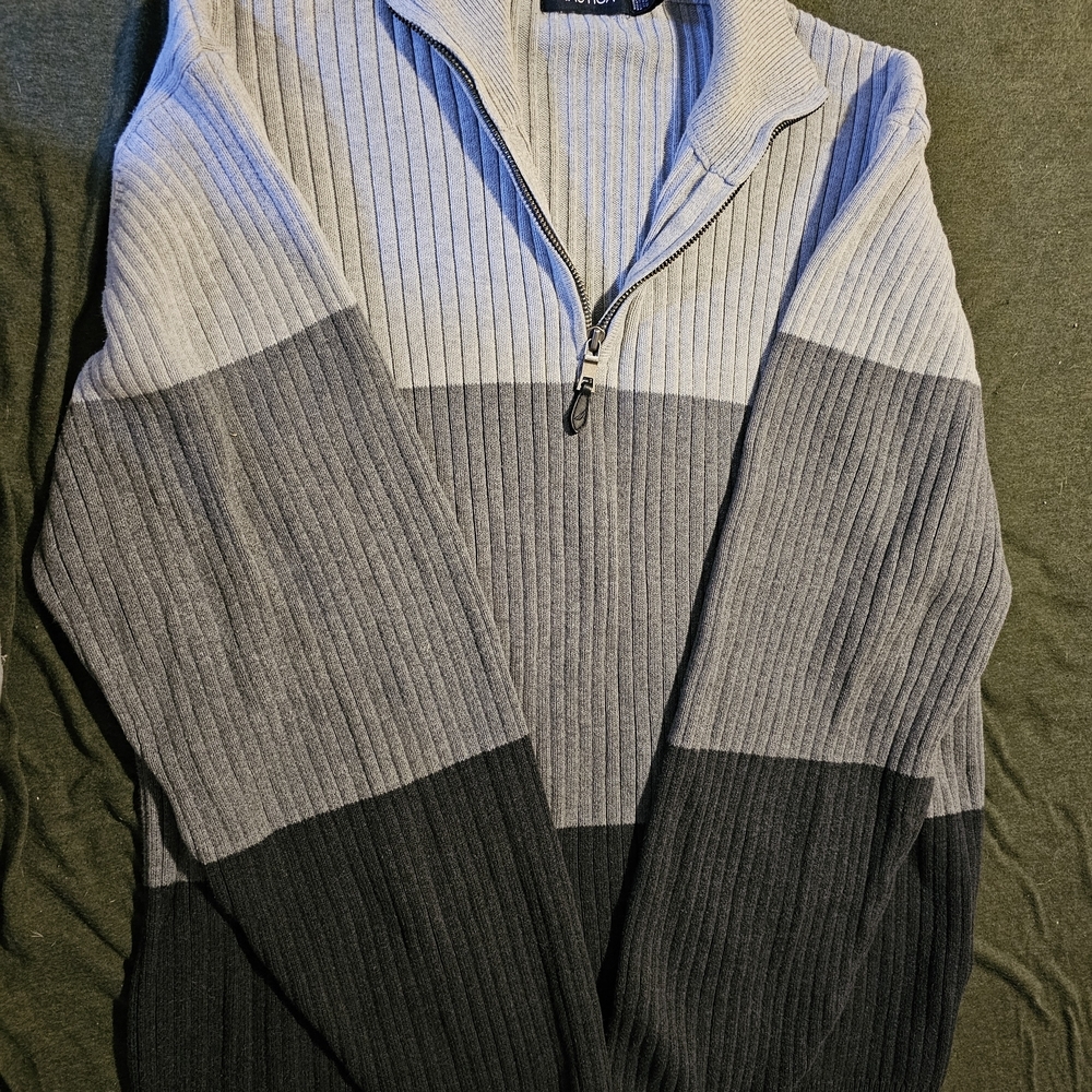 Nautica Gray Zip Up Sweater with Geometric Knit Design
